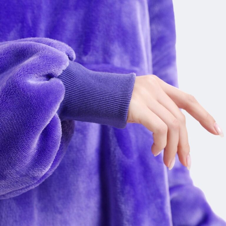 hoodie-kids-paars-lifestyle-1-blauw