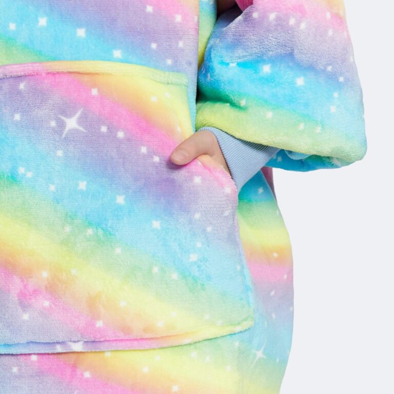 hoodie-kids-regenboog-1-lifestyle-2-blauw