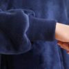 hoodie-navy-blue-lifestyle-2-blauw